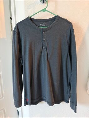 UNTUCKit Men's Charcoal Long Sleeve Henley